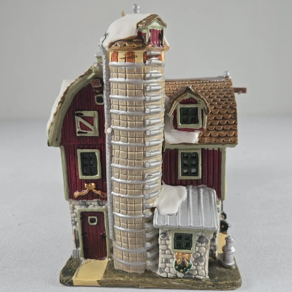 Lemax Harvest Crossing Barn Sale #25641A 2002 Christmas Village House